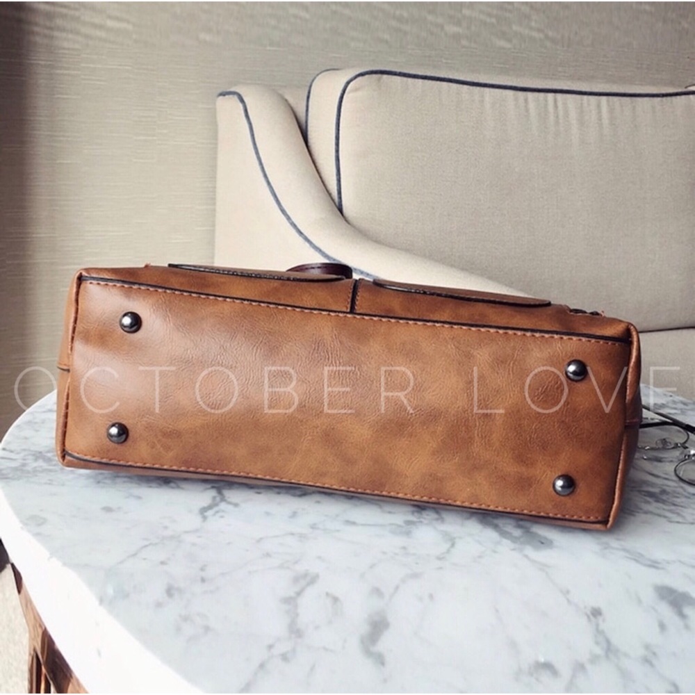 LAST ONE!! Brown Faux Leather Bag - Picture 2 of 9